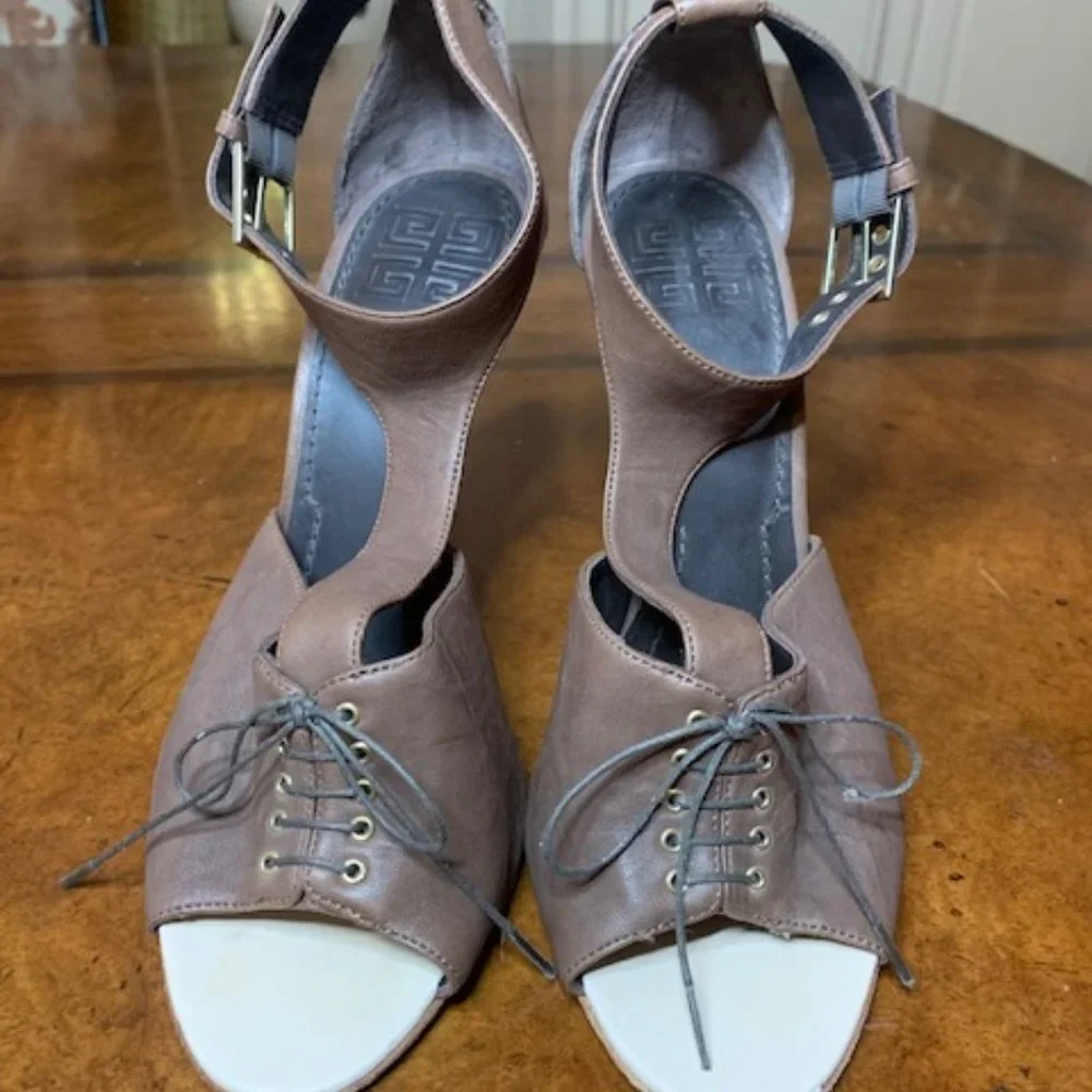 Givenchy Shoes - Picture 1 of 6